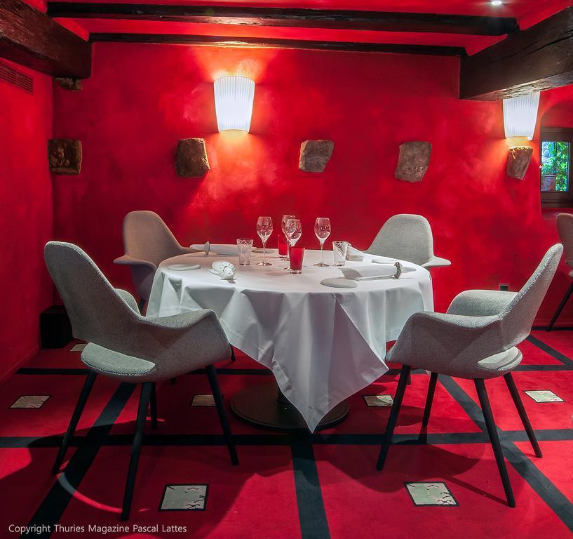 Le B. Suites, & Restaurant